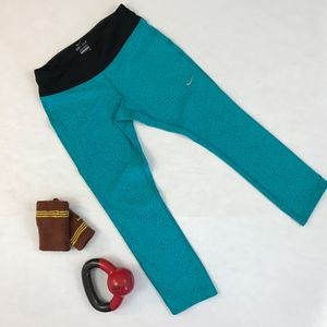 Nike Running Dry-Fit Women's Athletic Capri Pants